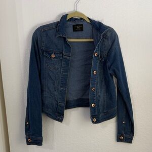 Love Tree Women's Classic Blue Denim Jacket